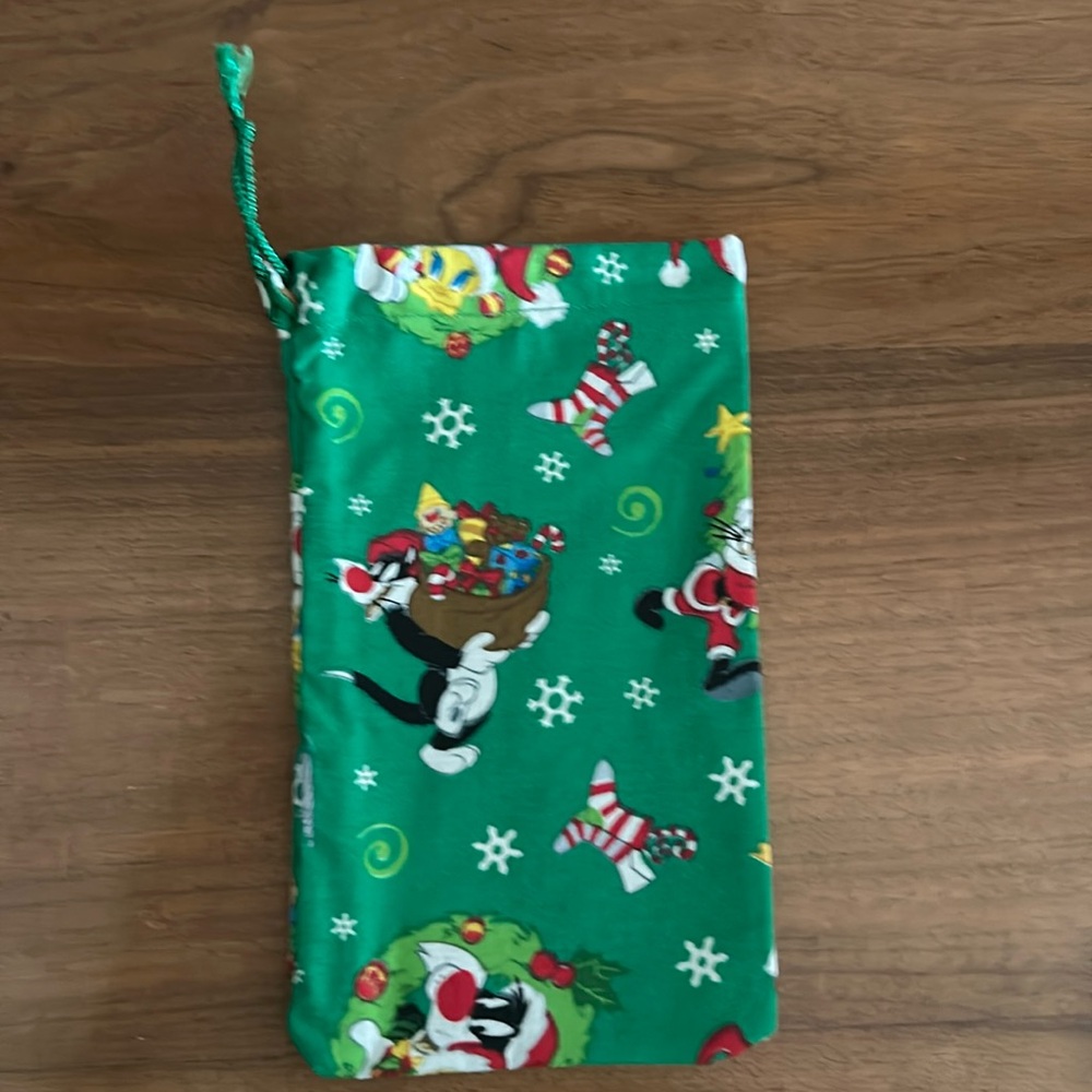 Looney Tunes treat/gift card bag